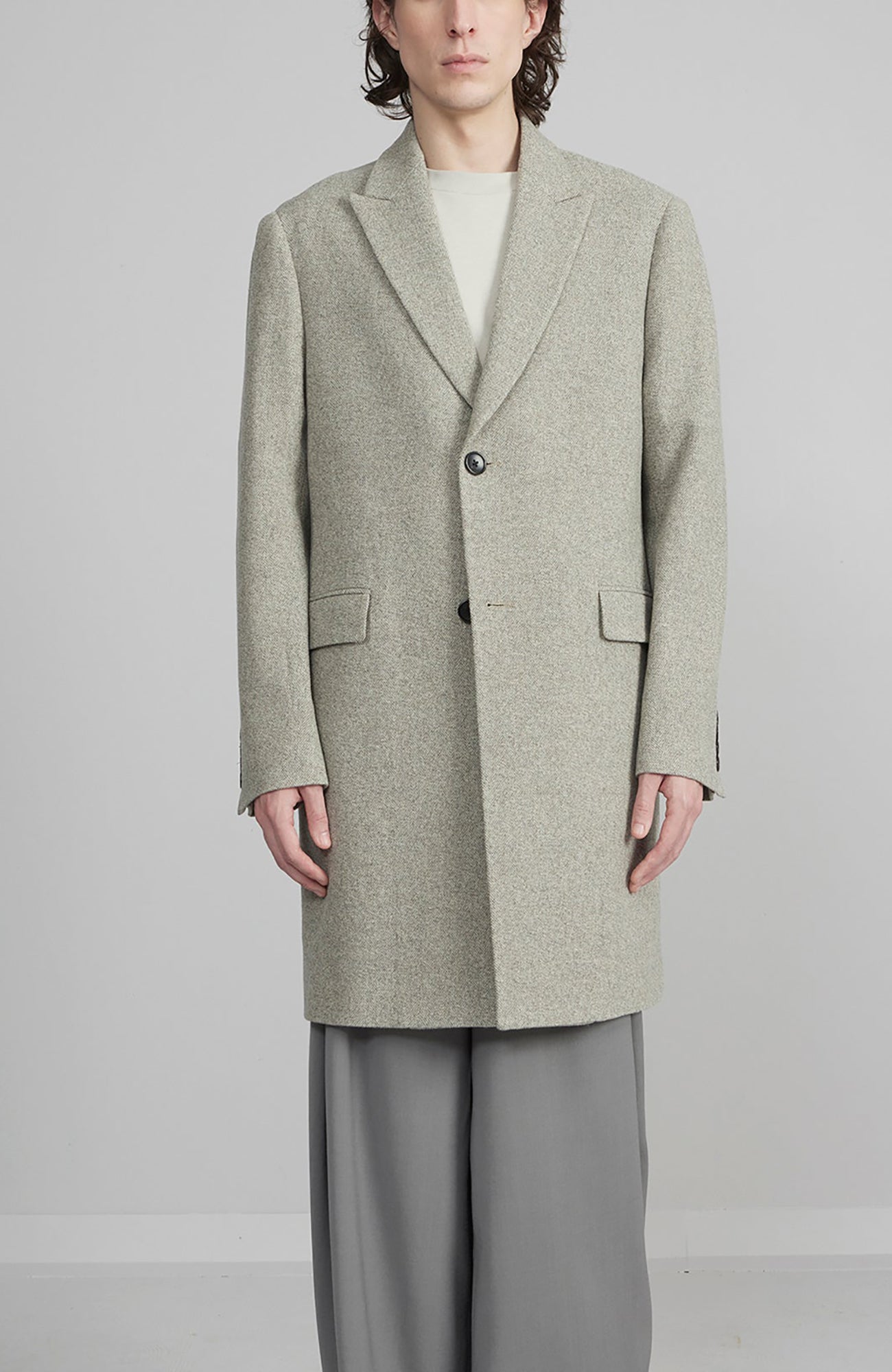 SUTTON HERRINGBONE WOOL & CASHMERE TOPCOAT - MENS - Cardinal of Canada - CA - SUTTON HERRINGBONE WOOL & CASHMERE TOPCOAT