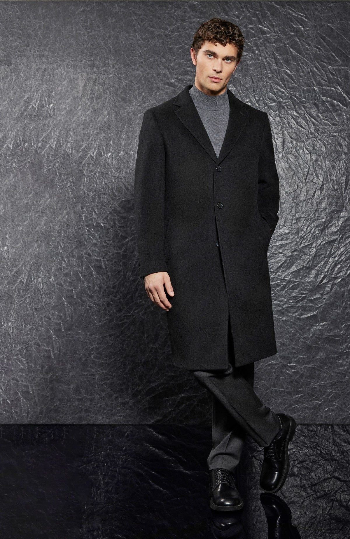 Trevor Black Wool Topcoat-Black - MENS - Cardinal of Canada-CA - Trevor Black Wool Topcoat-Black